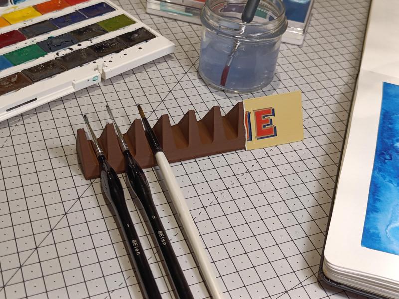 Chocolate Brush Holder