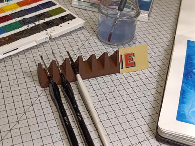 Chocolate Brush Holder