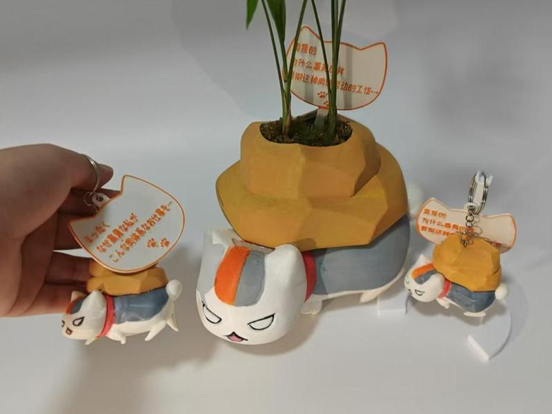 Natsume's Book of Friends Nyanko-sensei Forced to Work and Carry Bricks [Ornament, Pendant, Small Flowerpot Piggy Bank] (Based on Nyanko-sensei from Episode 2 of Natsume's Book of Friends Season 7)