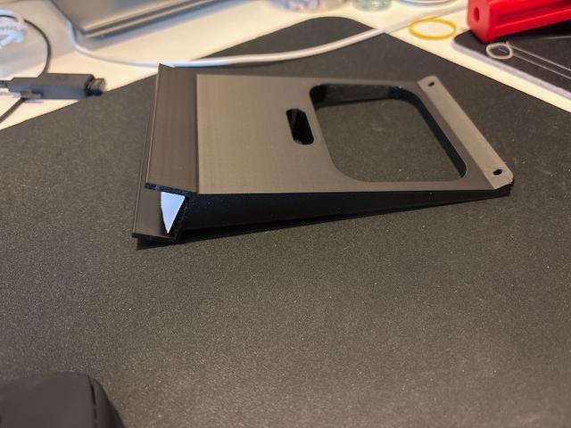 Elgato Stream Deck Plus - Monitor mount