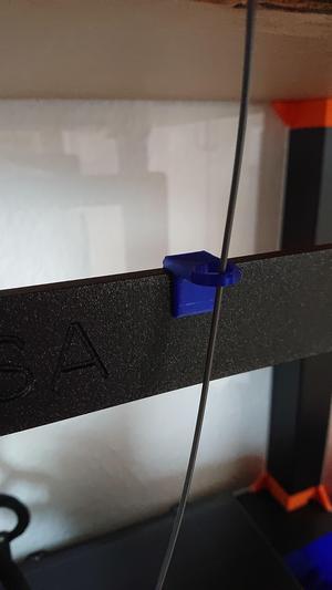 Filament guide