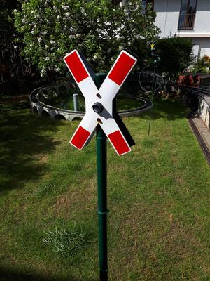 Lamp for garden railway andreas cross / cross buck
