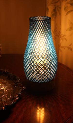 Aesthetically pleasing lamp