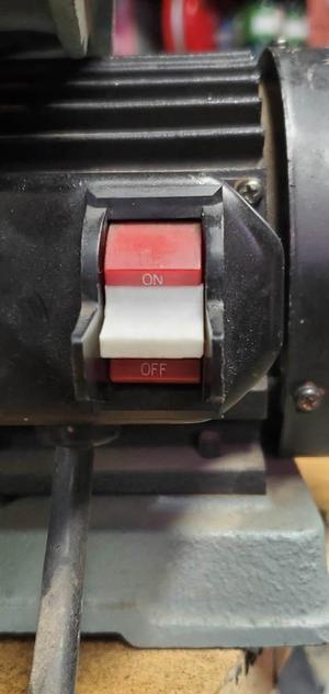 Delta 15'' scroll saw safety switch