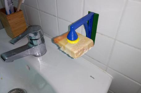 magnetic soap holder