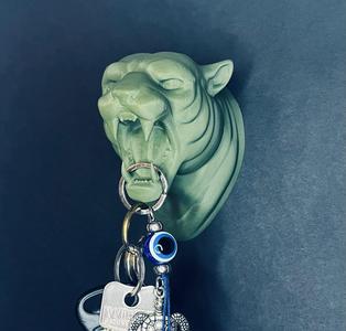 Tiger wall mount keychain holder