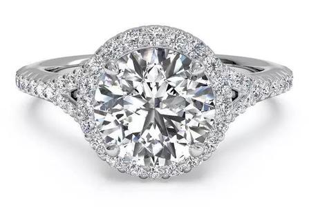 Round diamond halo engagement ring