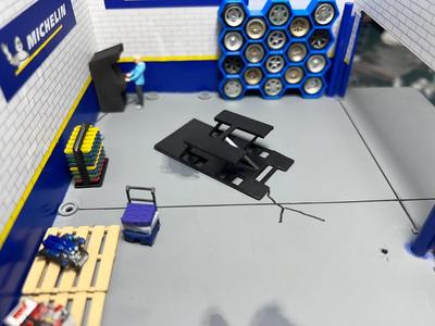1/64 Lift for Diorama Garage for Hot Wheels