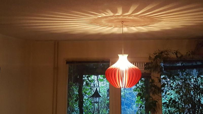 The Laminar Lamp