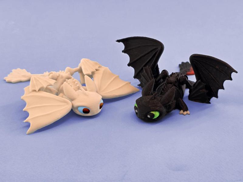 Articulated toothless nightfury dragon