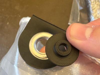 Tarp washers for hanging tarps with screews