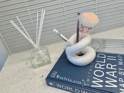 Minimalist Brush Holder / Pen Holder