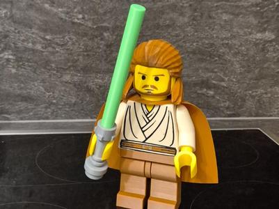 Brick Man Qui-Gon Jinn 500%