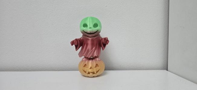 Halloween Ghost – The Toxic Pumpkin