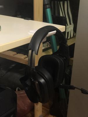 headset holder
