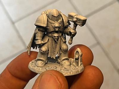 miniature Dungeons & Dragons war hammer