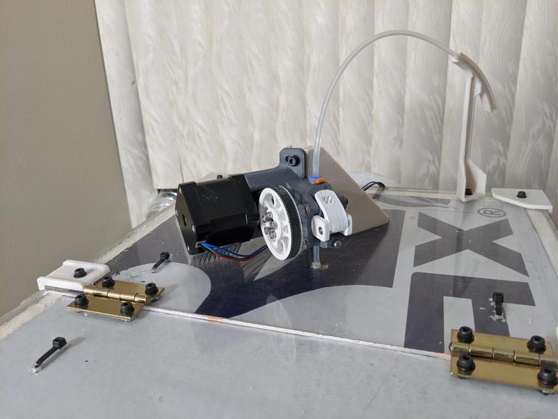 Mobius Extruder Vertical Mounting Bracket