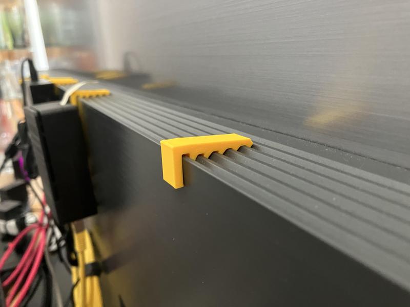 LG OLED Backside Hook