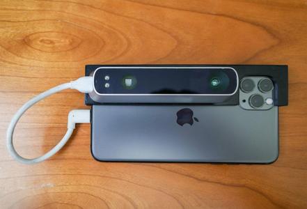 Structure Sensor iPhone 11 Pro Max bracket