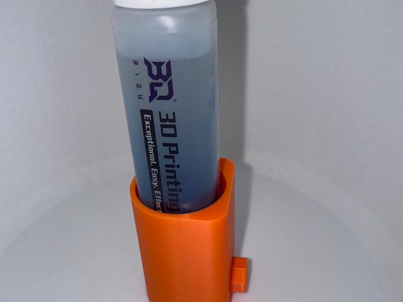 Multiboard bed glue stick holder