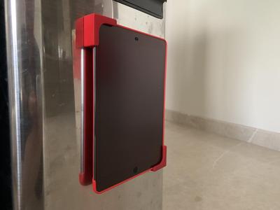 Magnetic tablet mount