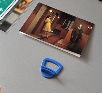 Paper Stand (paper holder).  Minimalistic, strong, no support, less filament!