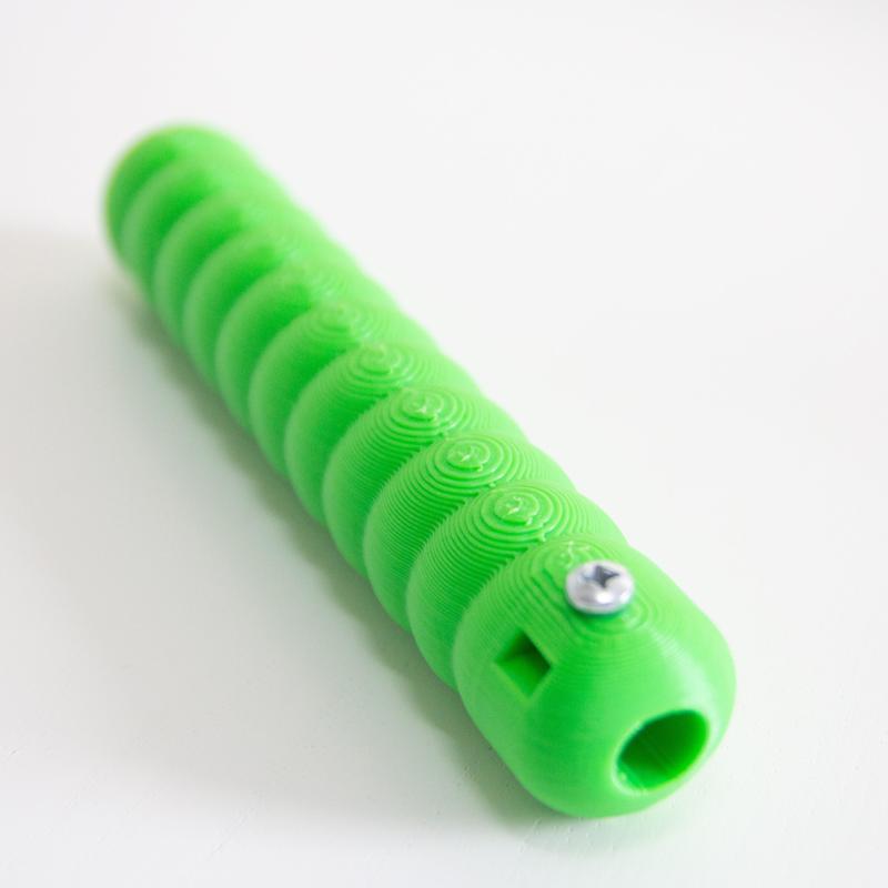 Vertical Textured Handle