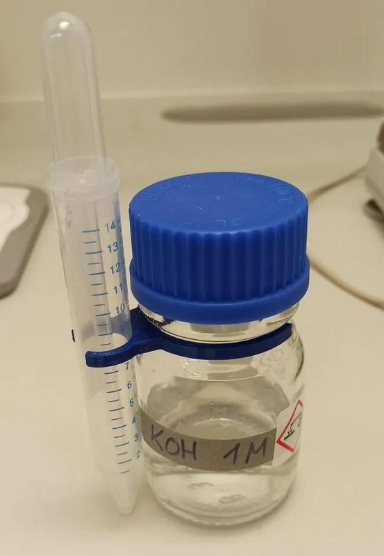 Falcon holder for Schott-bottles