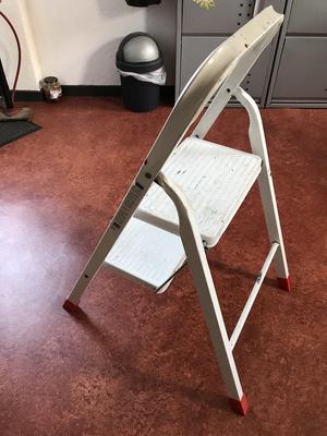 Stepp ladder (2 steps)