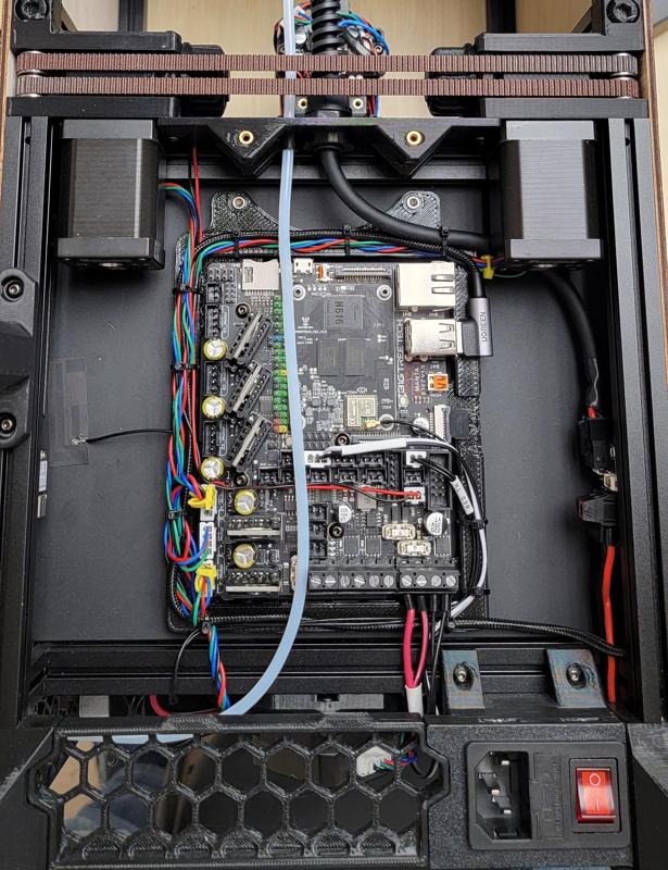 V0.2 Manta Mount with Cable Management
