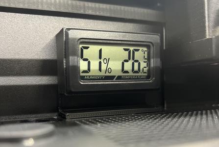 Hygrometer / Thermometer vertical stand