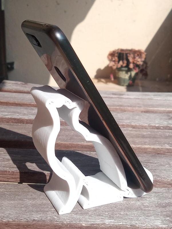 Cat stand