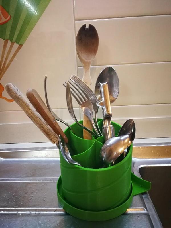 Cutlery Drainer Turbine-Inspired