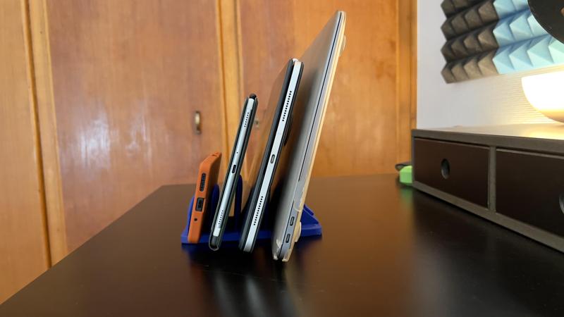 Quadruple Device Stand