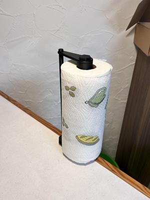single handed clamp-on paper towel dispenser