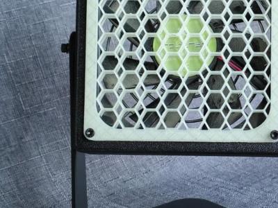 Solder fume extractor 