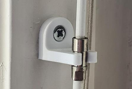 Venetian blind wand holder