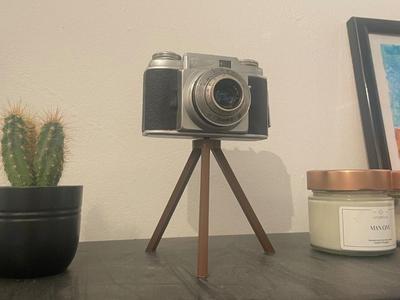 Camera DSLR stand display 1/4-20 UNC