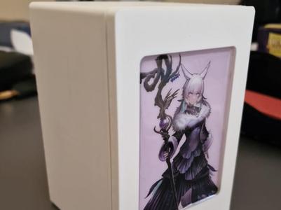 Minimal resin magnet deckbox