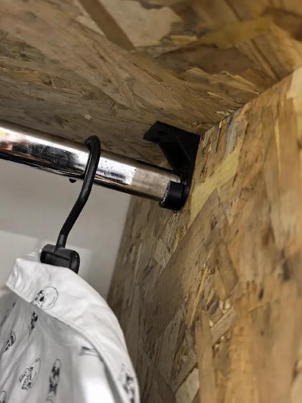 Shelf and Clothes Rod Bracket - Soporte para Repisa y Tubo de Ropa   