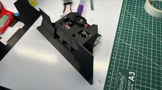 Robot Battle STEM 500gram attachment depan guna Ikedo Minisumo V2 