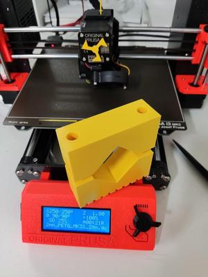 V for measuring room (rod holder)
