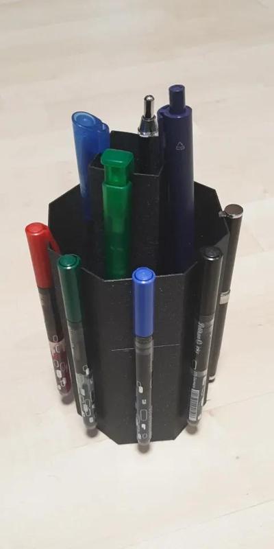vertical pen holder   