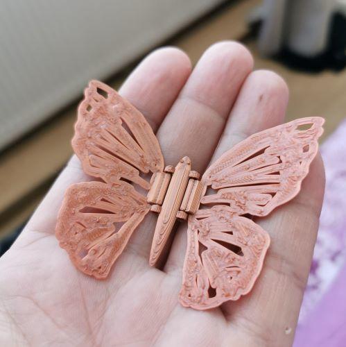 Hinged butterfly