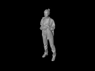 1/64 3D digital model of a woman holding a chest bag