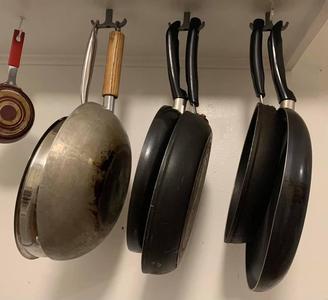 Dual Pan Hook