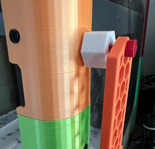 Hex scraper peg hook