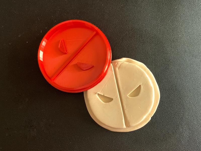 Deadpool cookie cutter