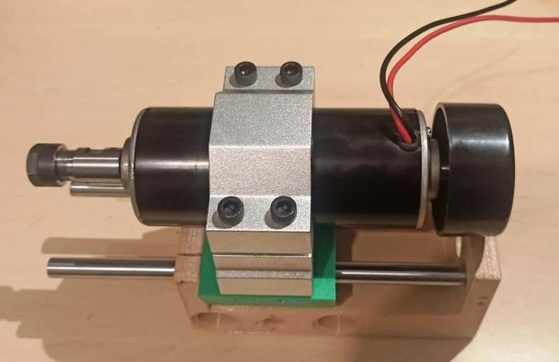 DIY Dremel CNC - 500W spindle holder improved version