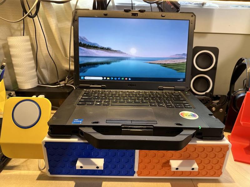 Gridfinity Laptop Riser with Drawers 2 by 4x5